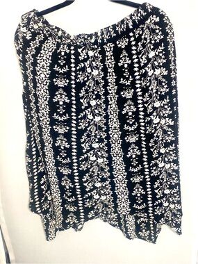 Faded Glory Black and White Floral Midi Skirt